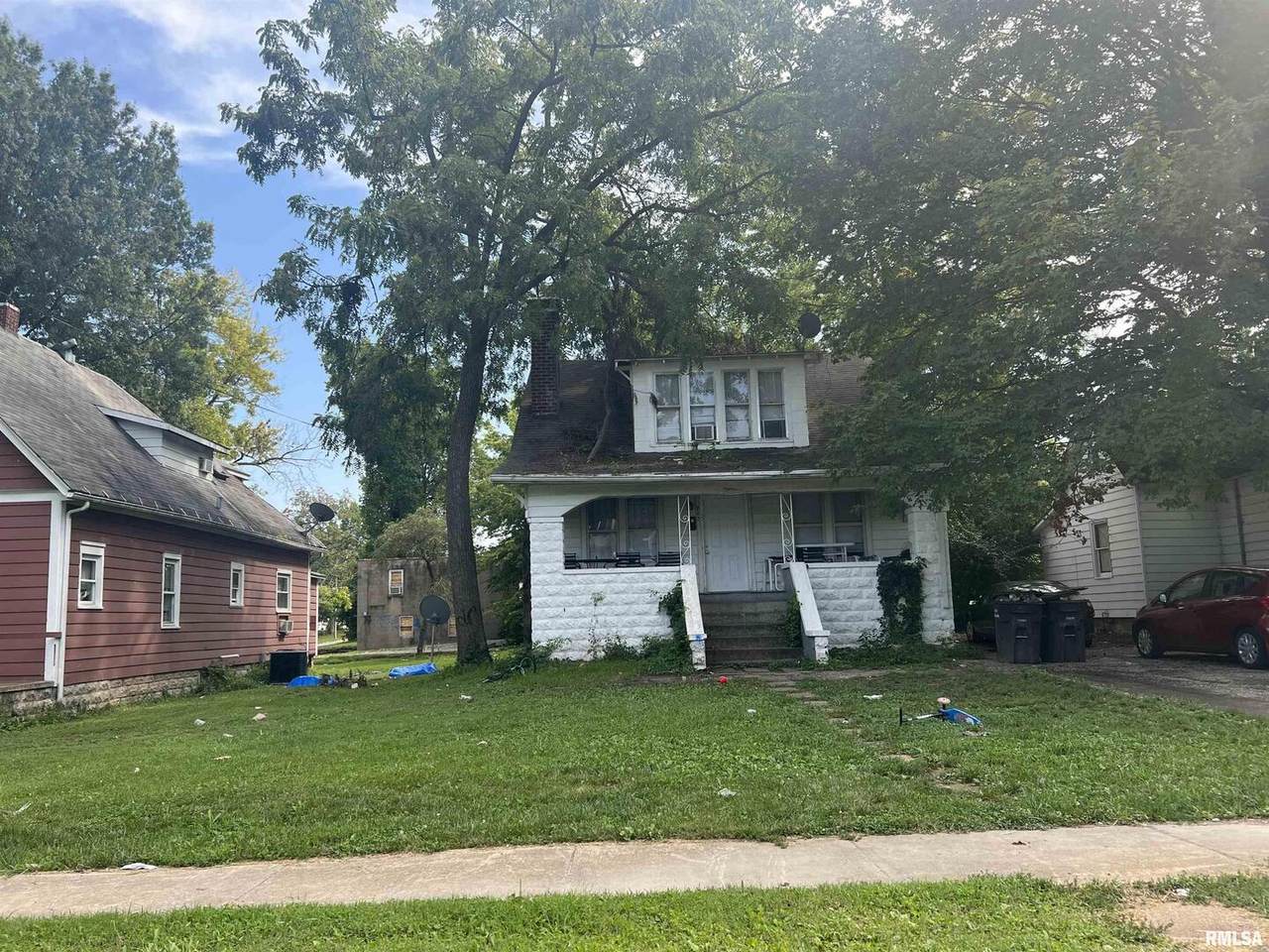703 College Street - Photo 1