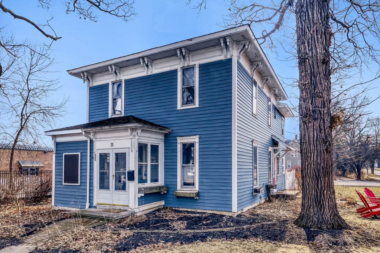 11 Lake Street - Photo 1