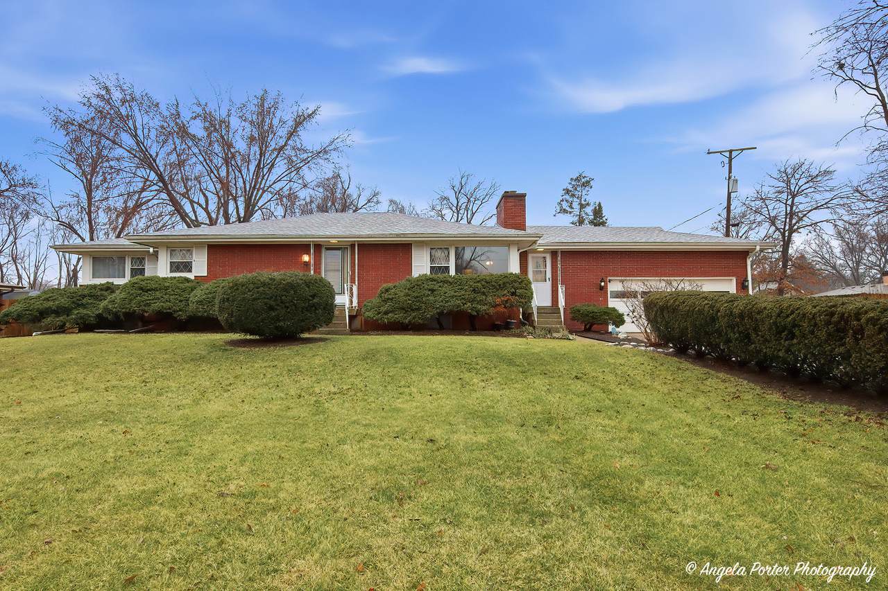515 Country Club Drive - Photo 1