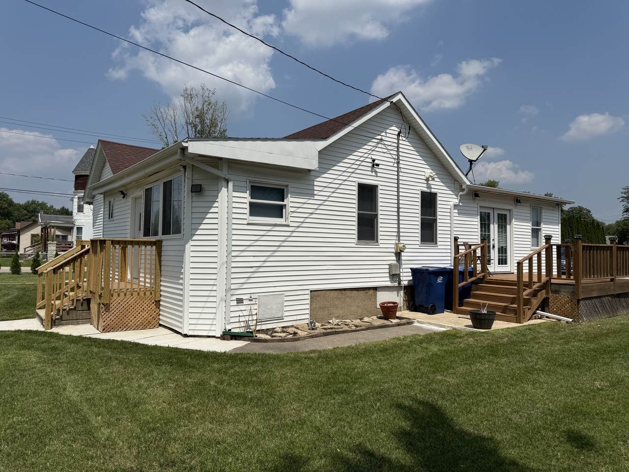 1536 & 1546 Laharpe Street - Photo 1