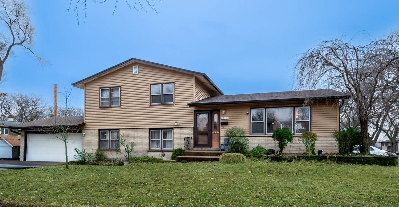 1411 Robert Drive - Photo 1