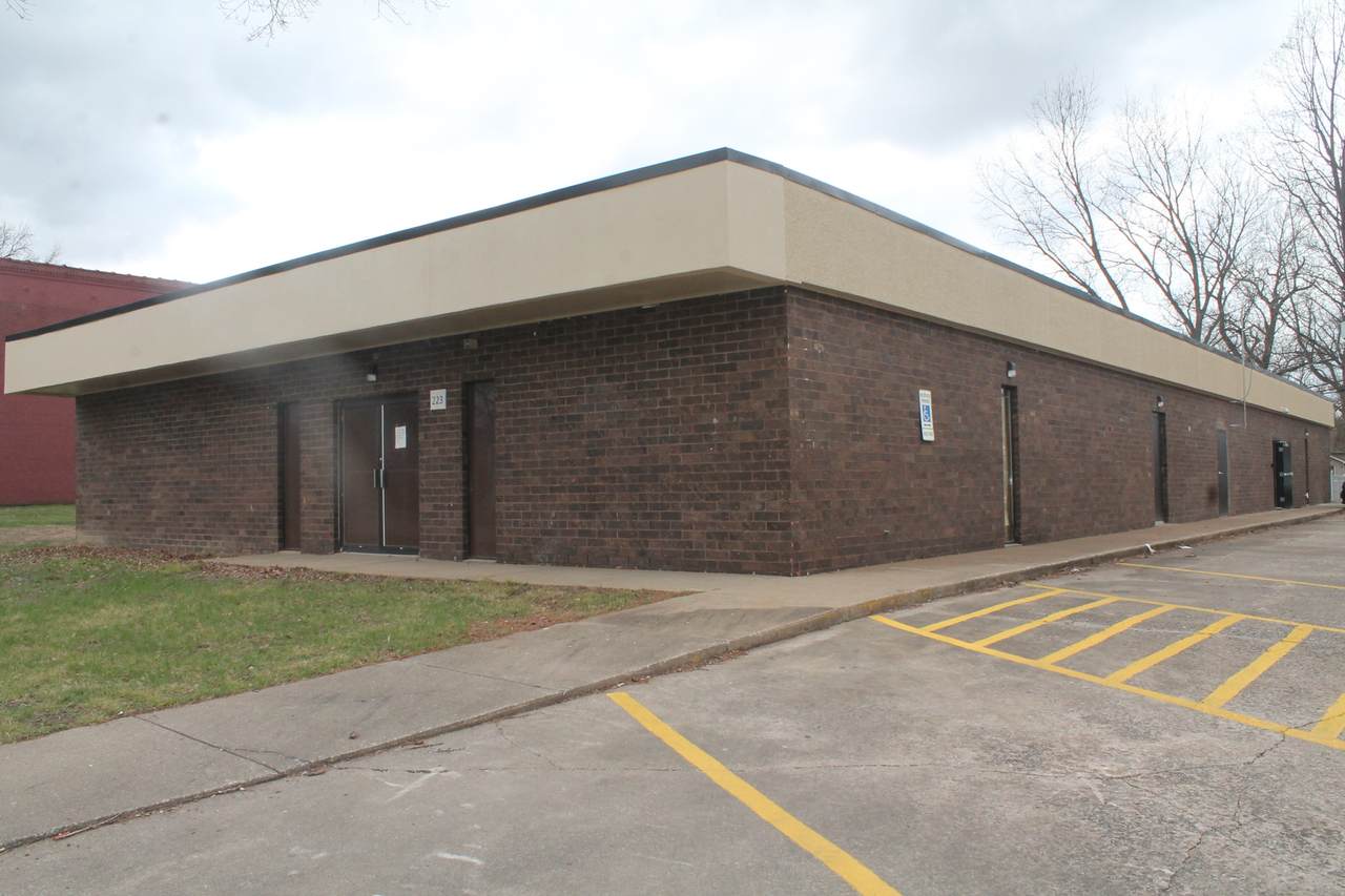 223 13th Street - Photo 1