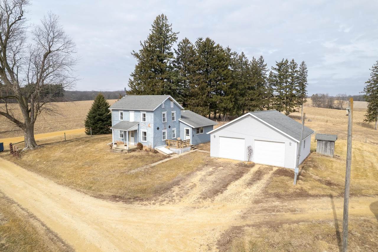 3651 Brookville Road - Photo 1