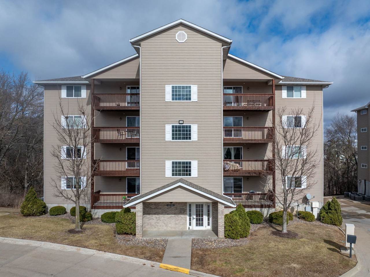 4189 Creek Hill Drive - Photo 1