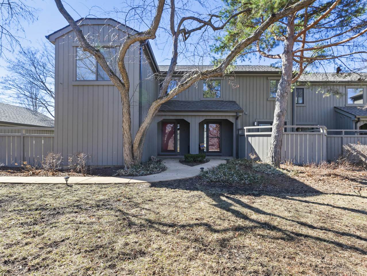 186 Shoreline Road - Photo 1