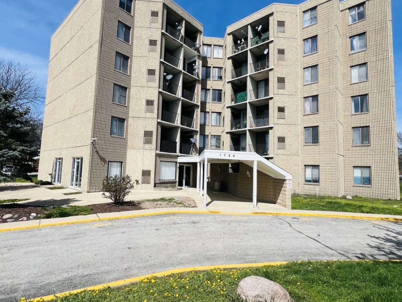 1750 Marywood Avenue - Photo 1
