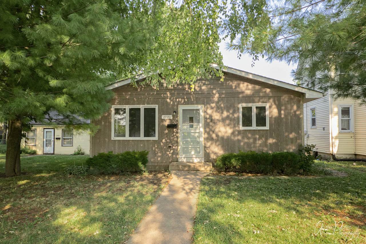 2923 Ezra Avenue - Photo 1