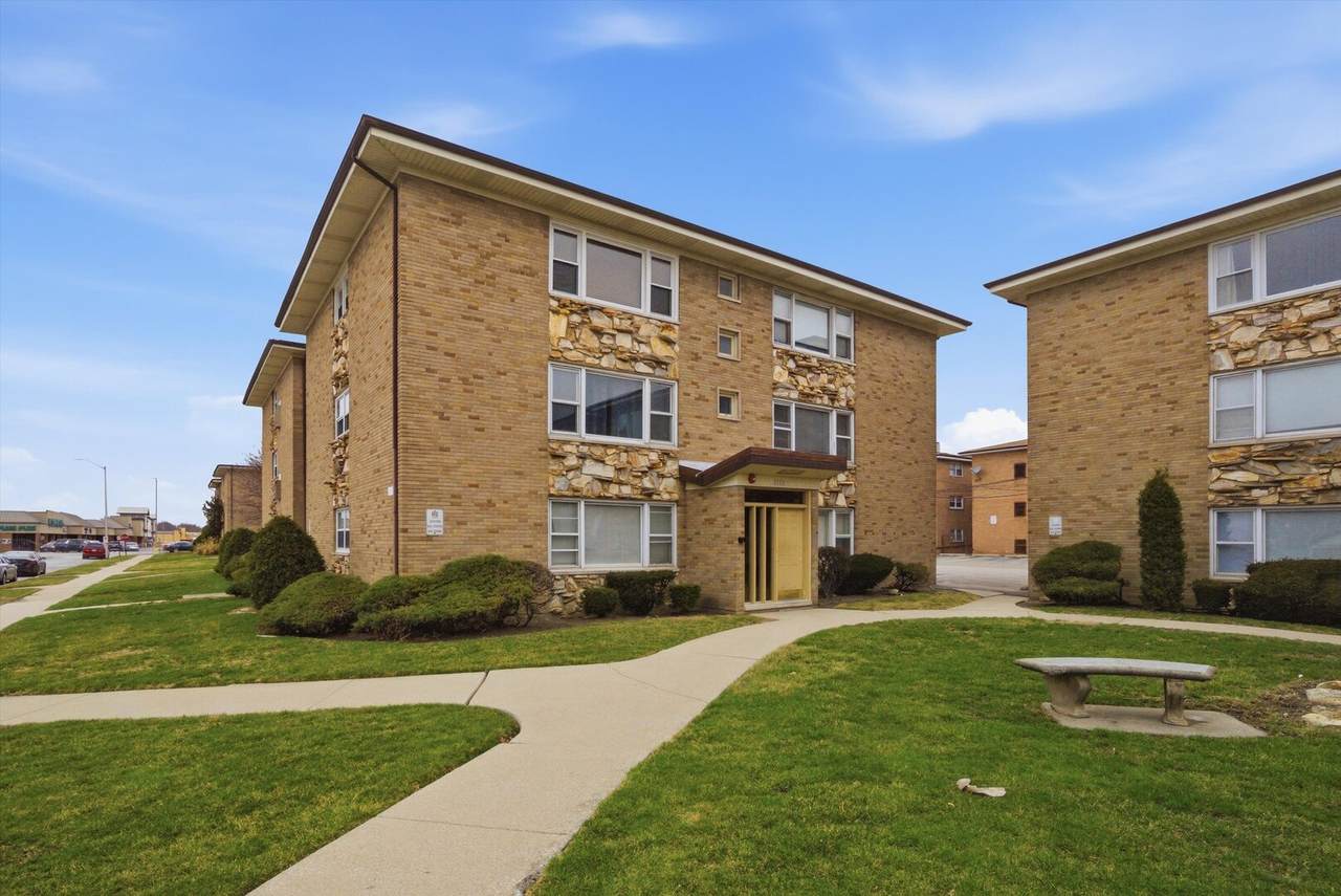 3172 Meadow Lane Drive - Photo 1