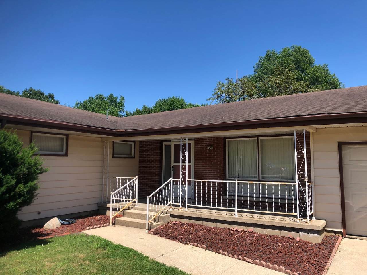 2332 Brookshire East Drive - Photo 1