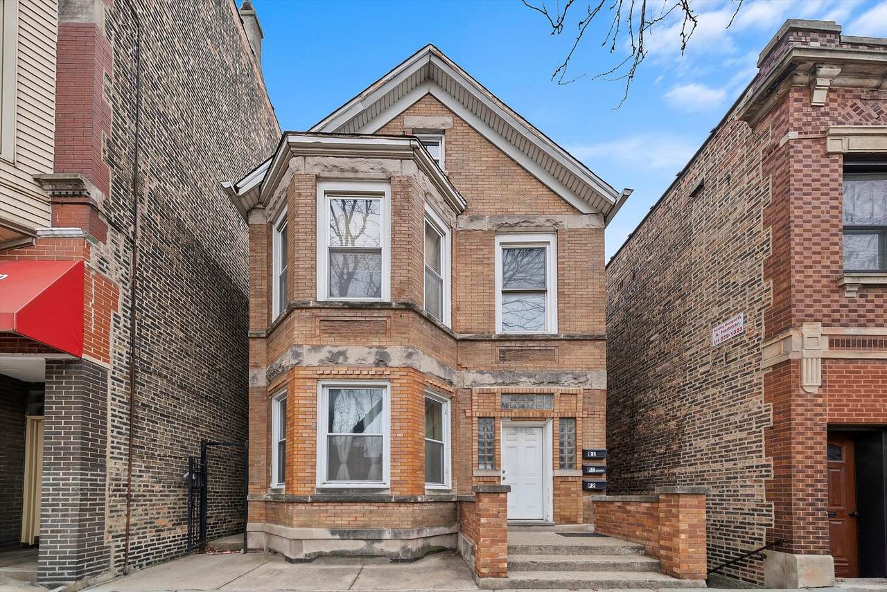 2420 Oakley Avenue - Photo 1