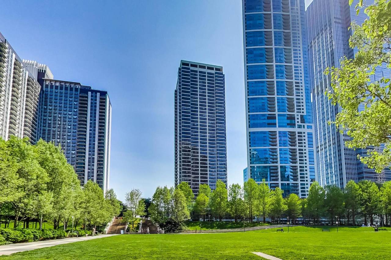 360 Randolph Street - Photo 1