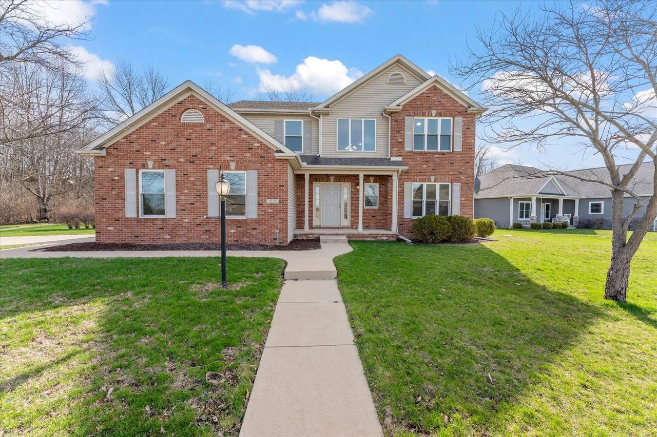 1808 Blue Bird Drive - Photo 1