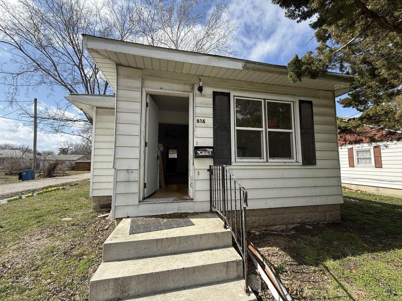 616 Walnut Street - Photo 1