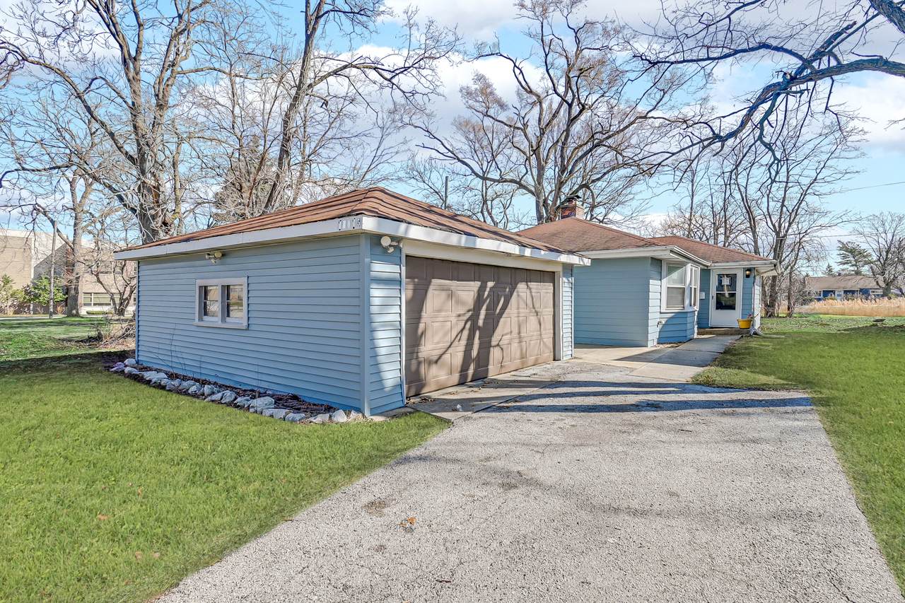 17015 Annetta Avenue - Photo 1