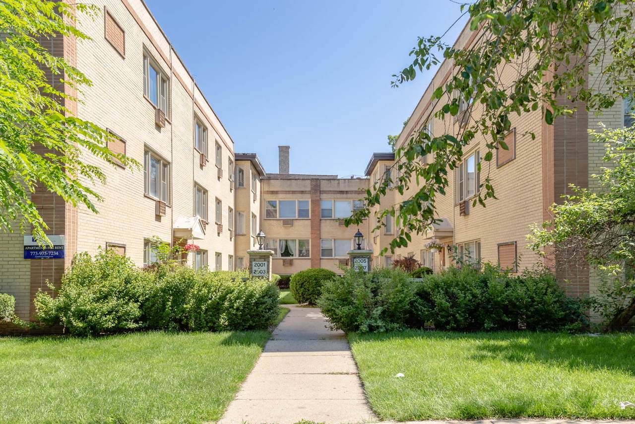 2001 Touhy Avenue - Photo 1