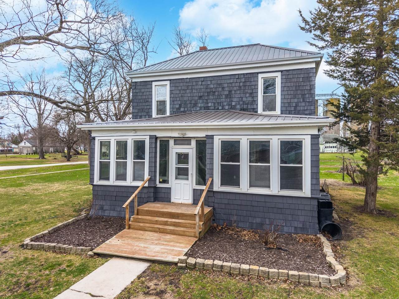 26 Lafayette Street - Photo 1