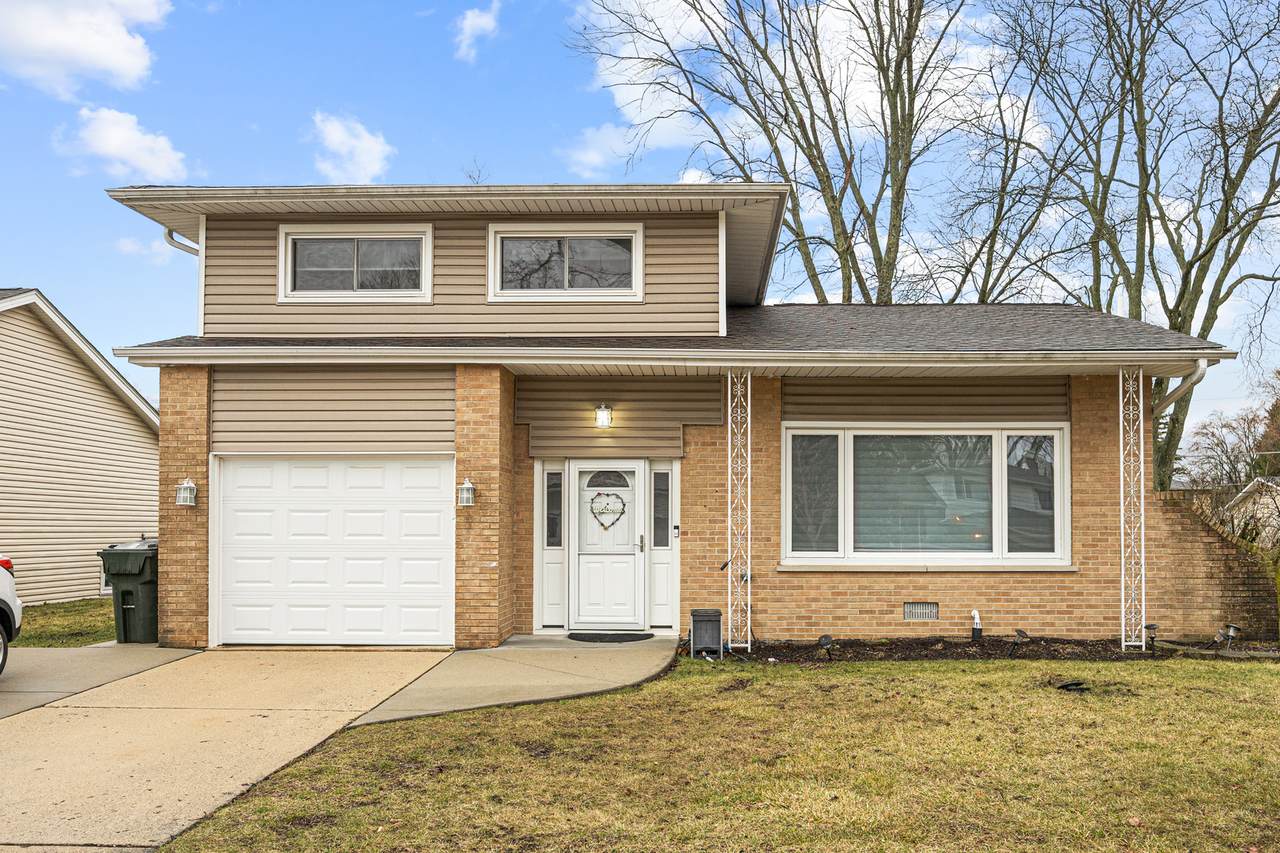 1811 Azalea Lane - Photo 1