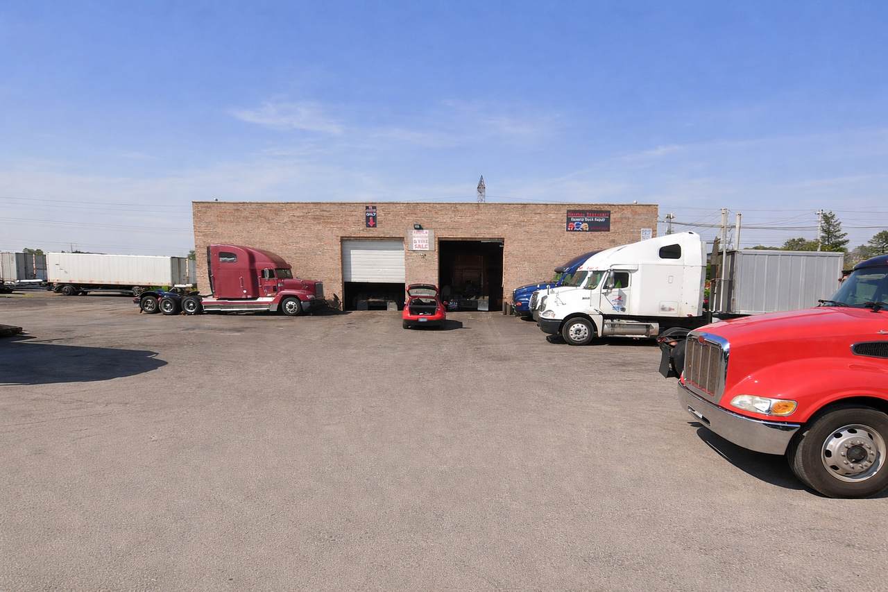 9010 Beloit Avenue - Photo 1