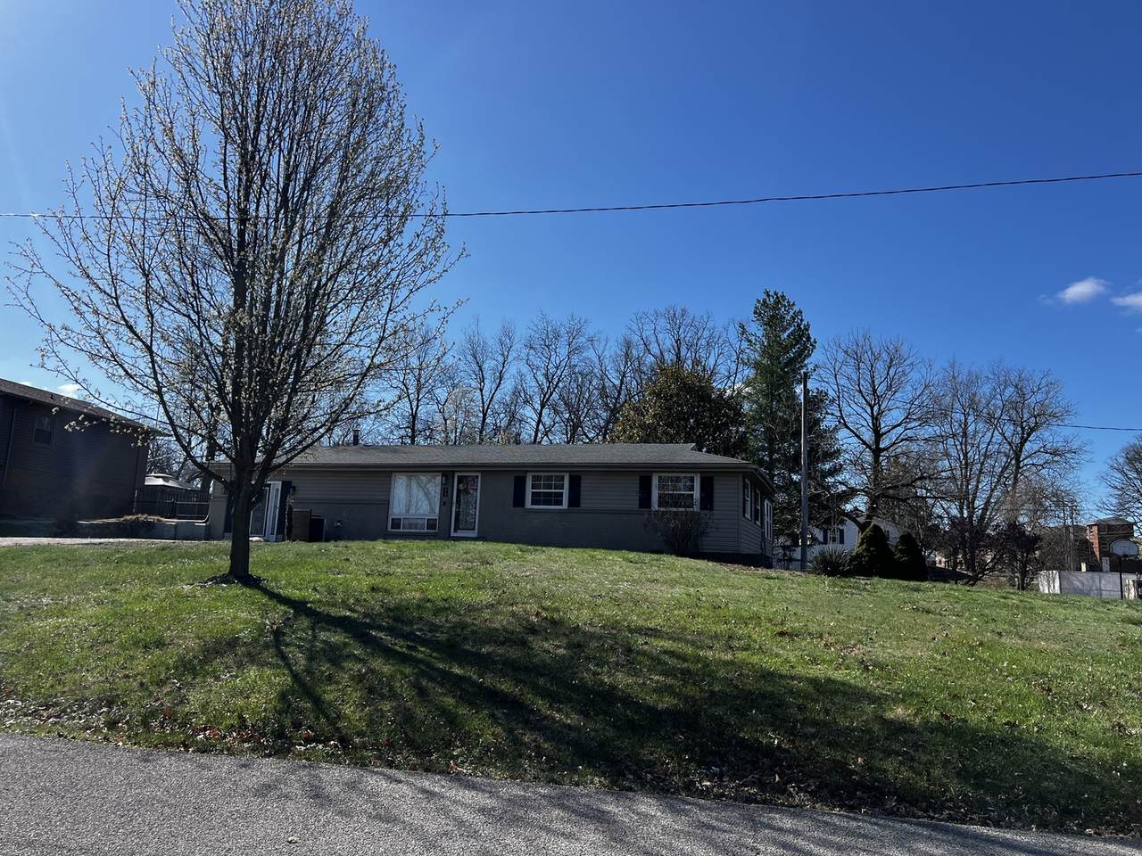 33 Westwood Drive - Photo 1