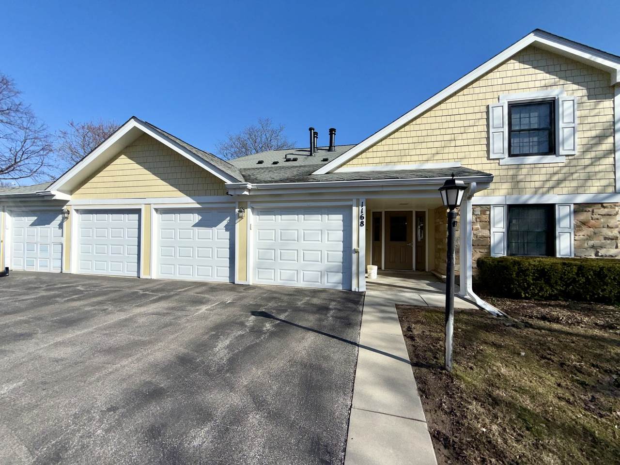 1168 Middlebury Lane - Photo 1