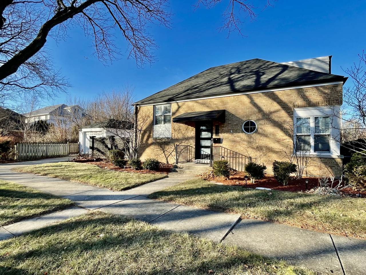 3701 North Shore Avenue - Photo 1