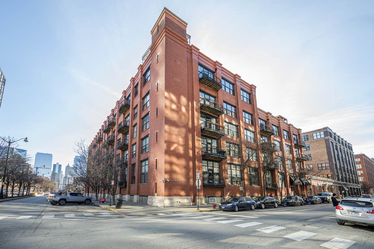 1000 Washington Boulevard - Photo 1