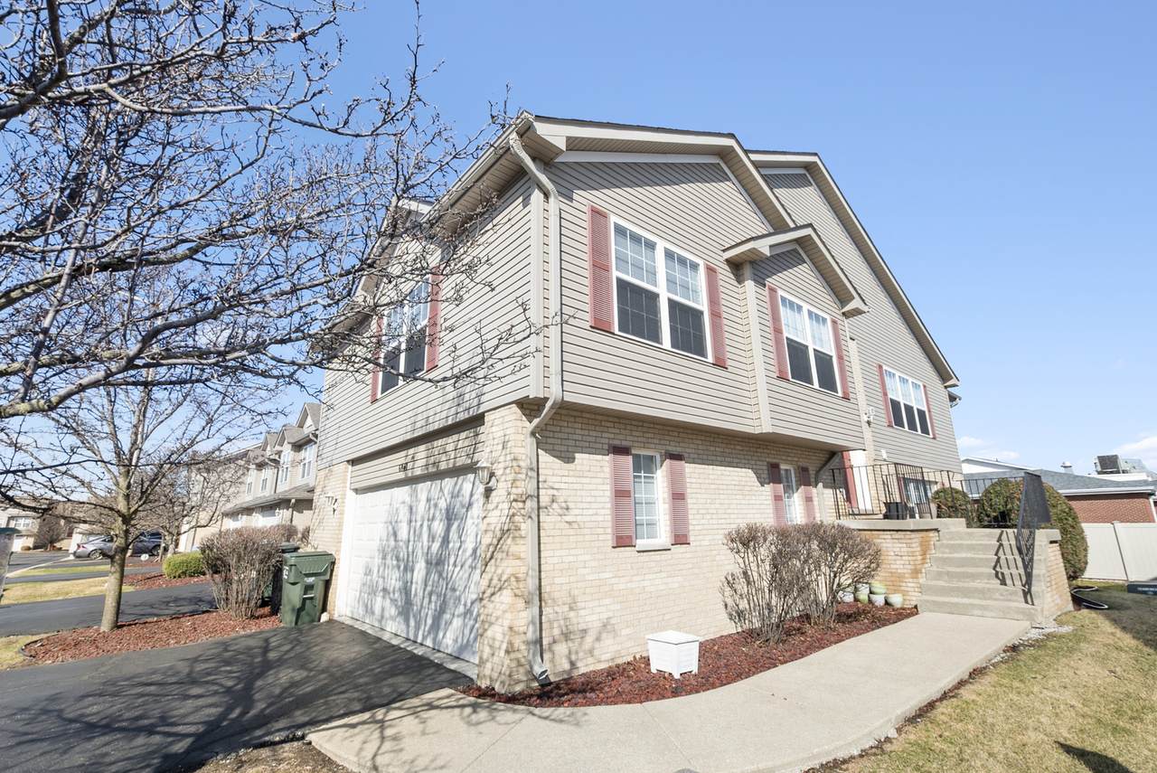 6840 Oak View Court - Photo 1