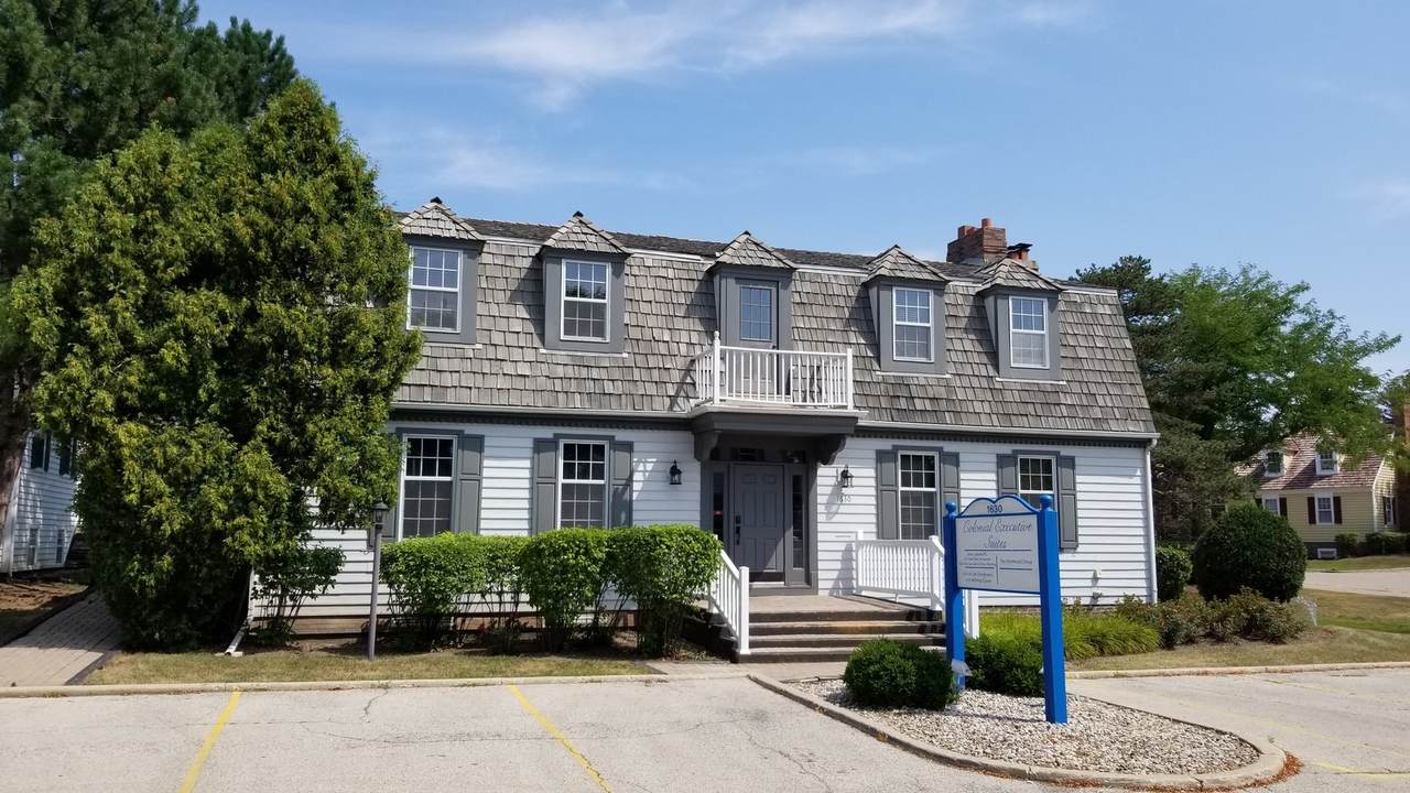 1630 Colonial Parkway - Photo 1