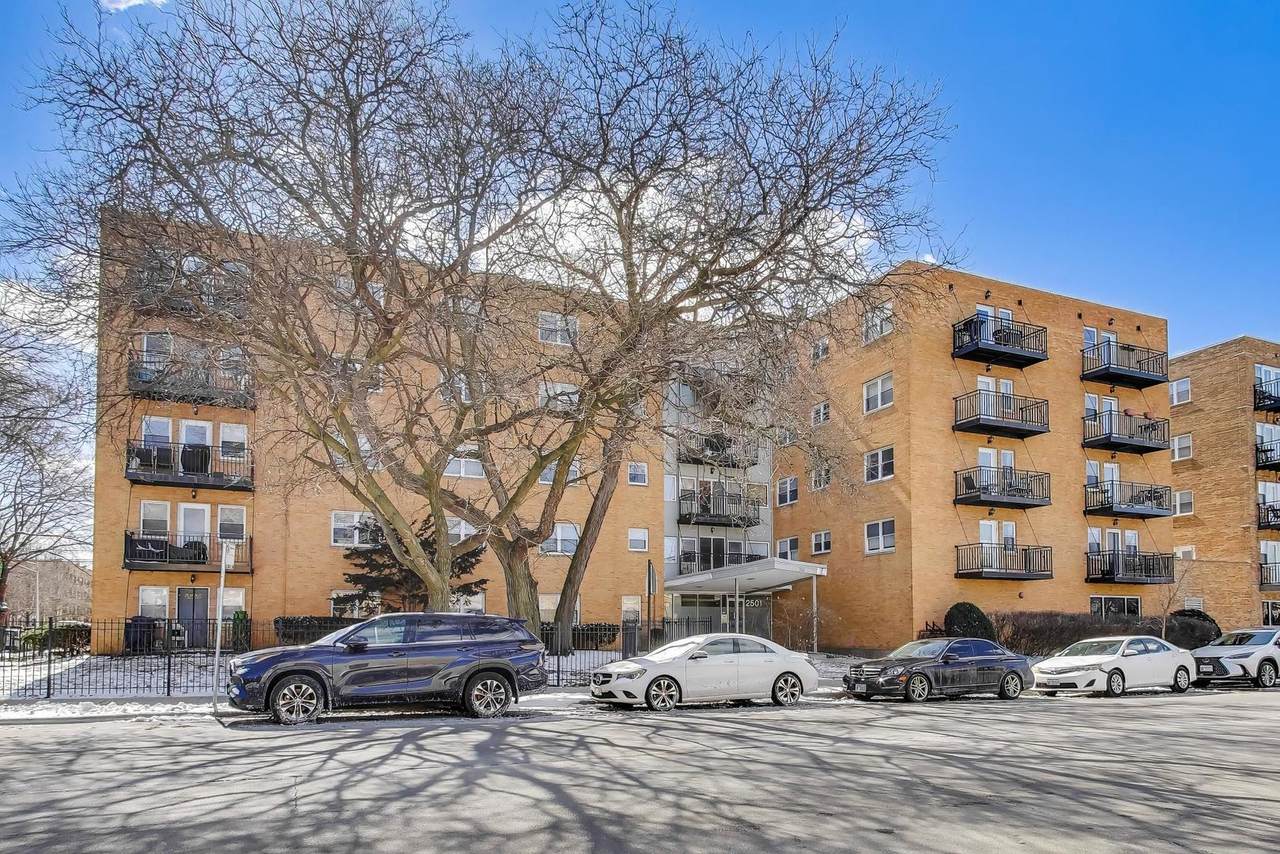 2501 Bryn Mawr Avenue - Photo 1