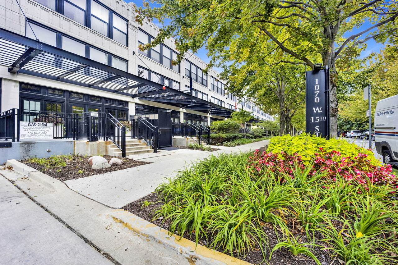 1070 15th Street - Photo 1