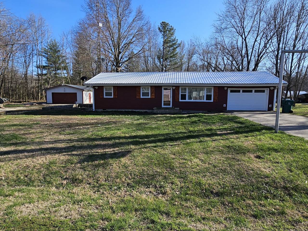 111 Hickory Street - Photo 1