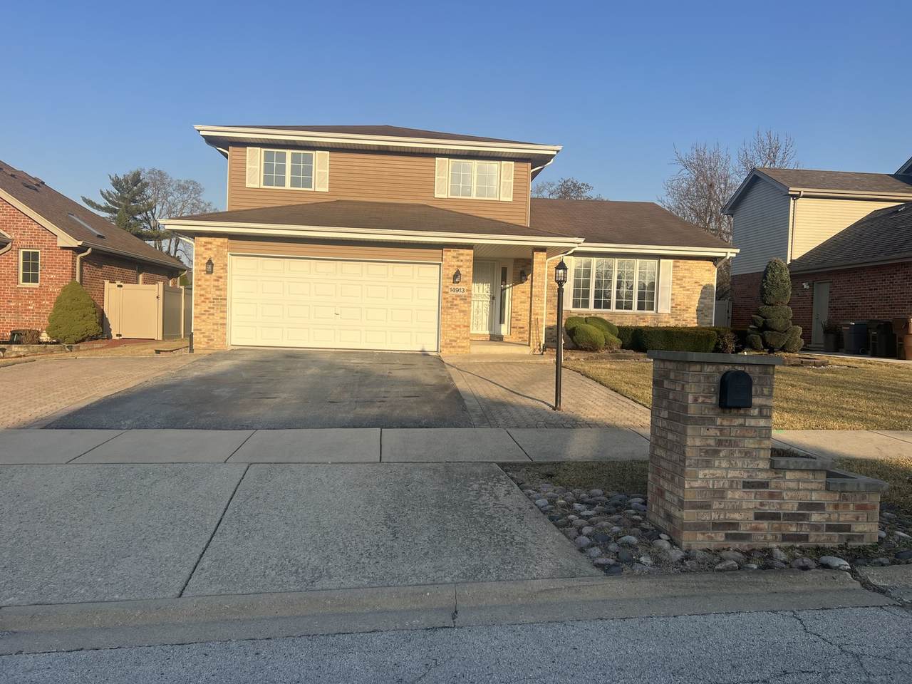 14913 Sheila Court - Photo 1