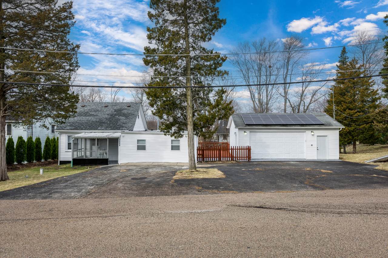 37544 Columbus Avenue - Photo 1