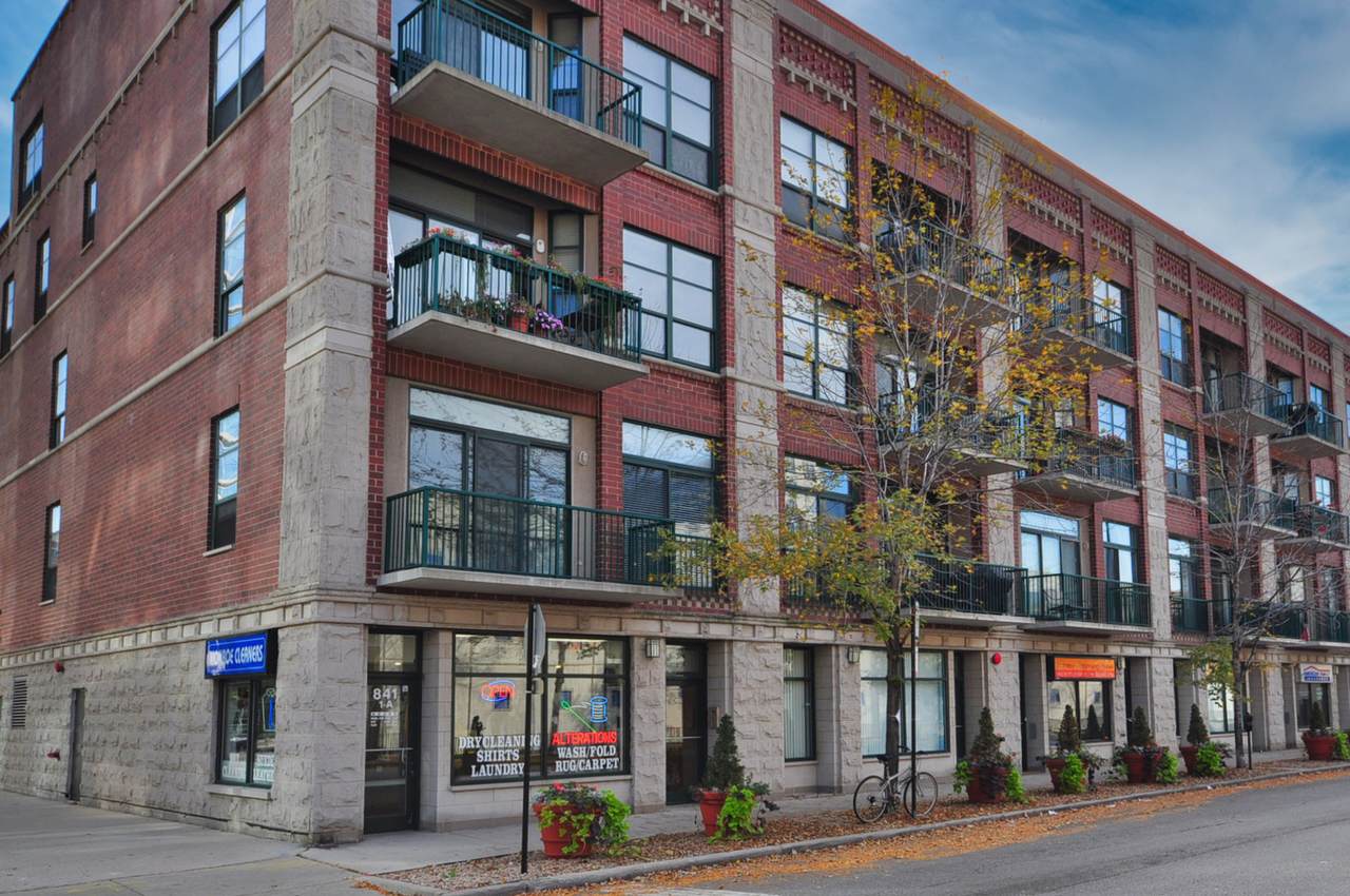841 Monroe Street - Photo 1