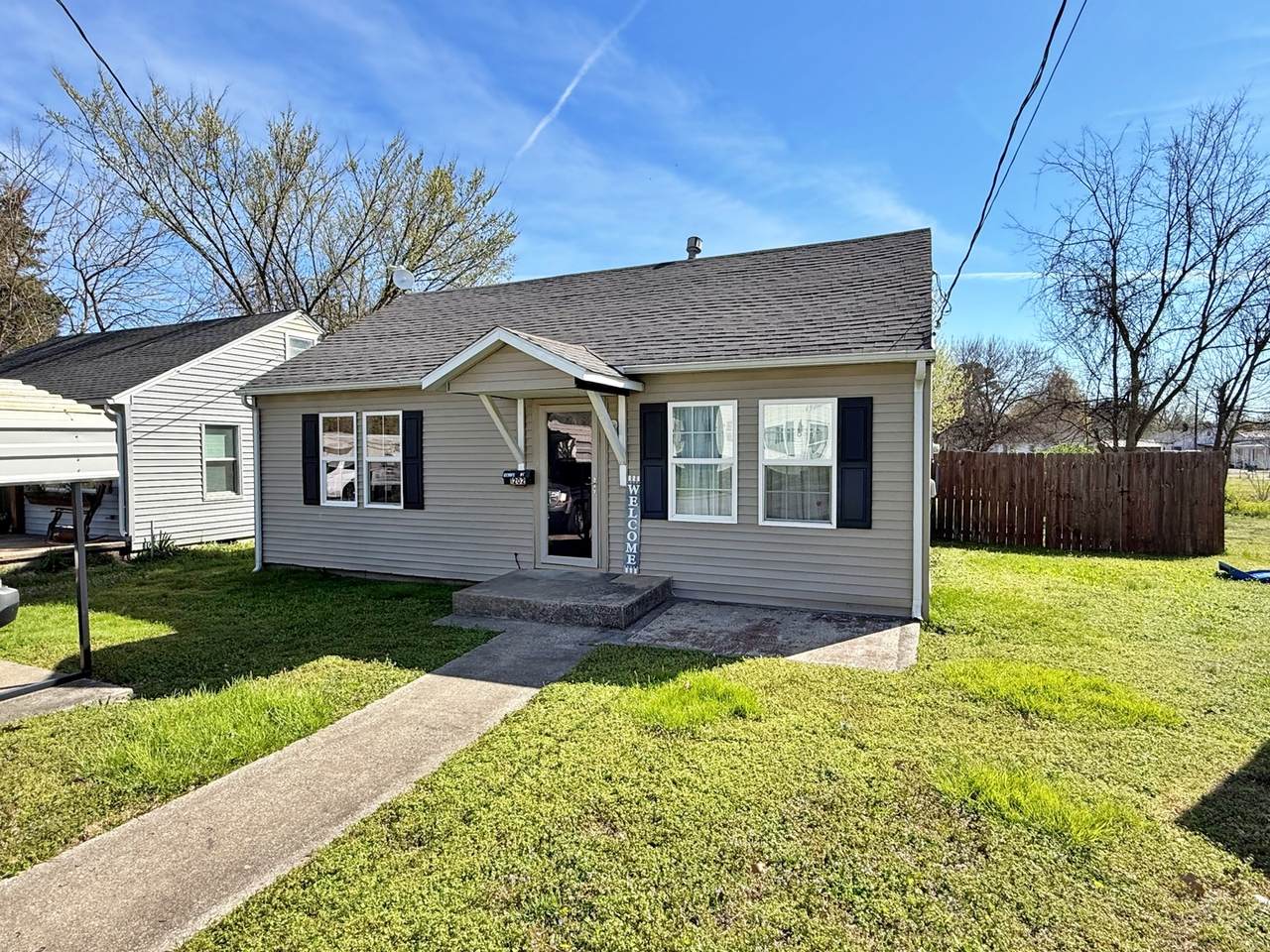 1202 Ferry Street - Photo 1
