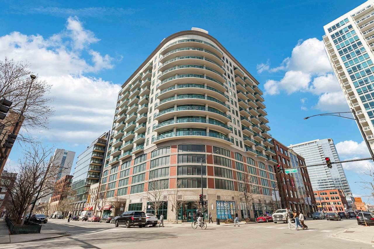 340 Superior Street - Photo 1