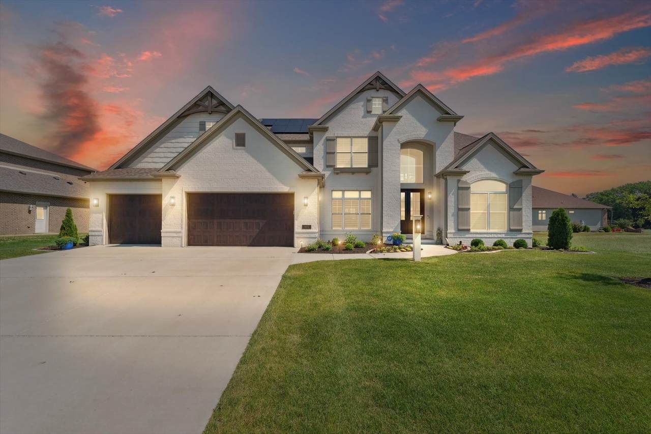 604 Cayman Way - Photo 1