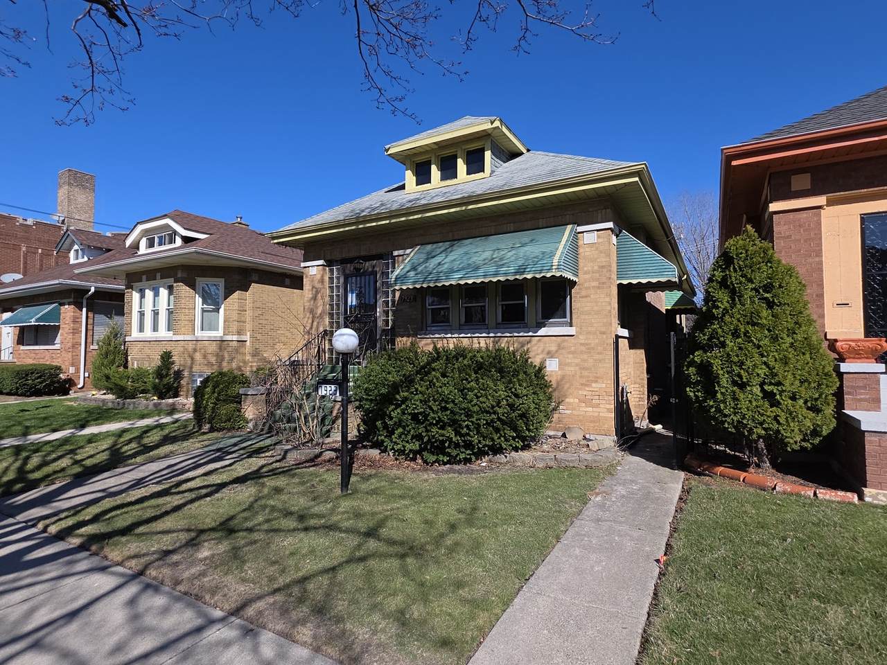 7923 Calumet Avenue - Photo 1