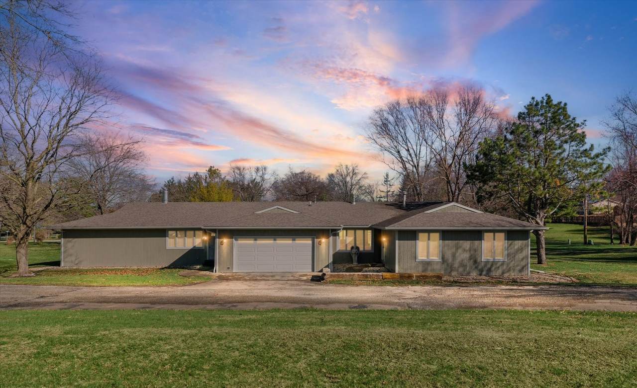 1902 Golf Drive - Photo 1
