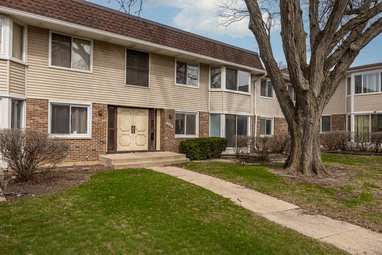 3008 Roberts Drive - Photo 1