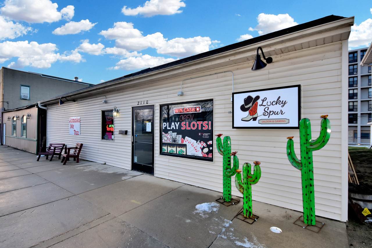 2110 4th Street - Photo 1