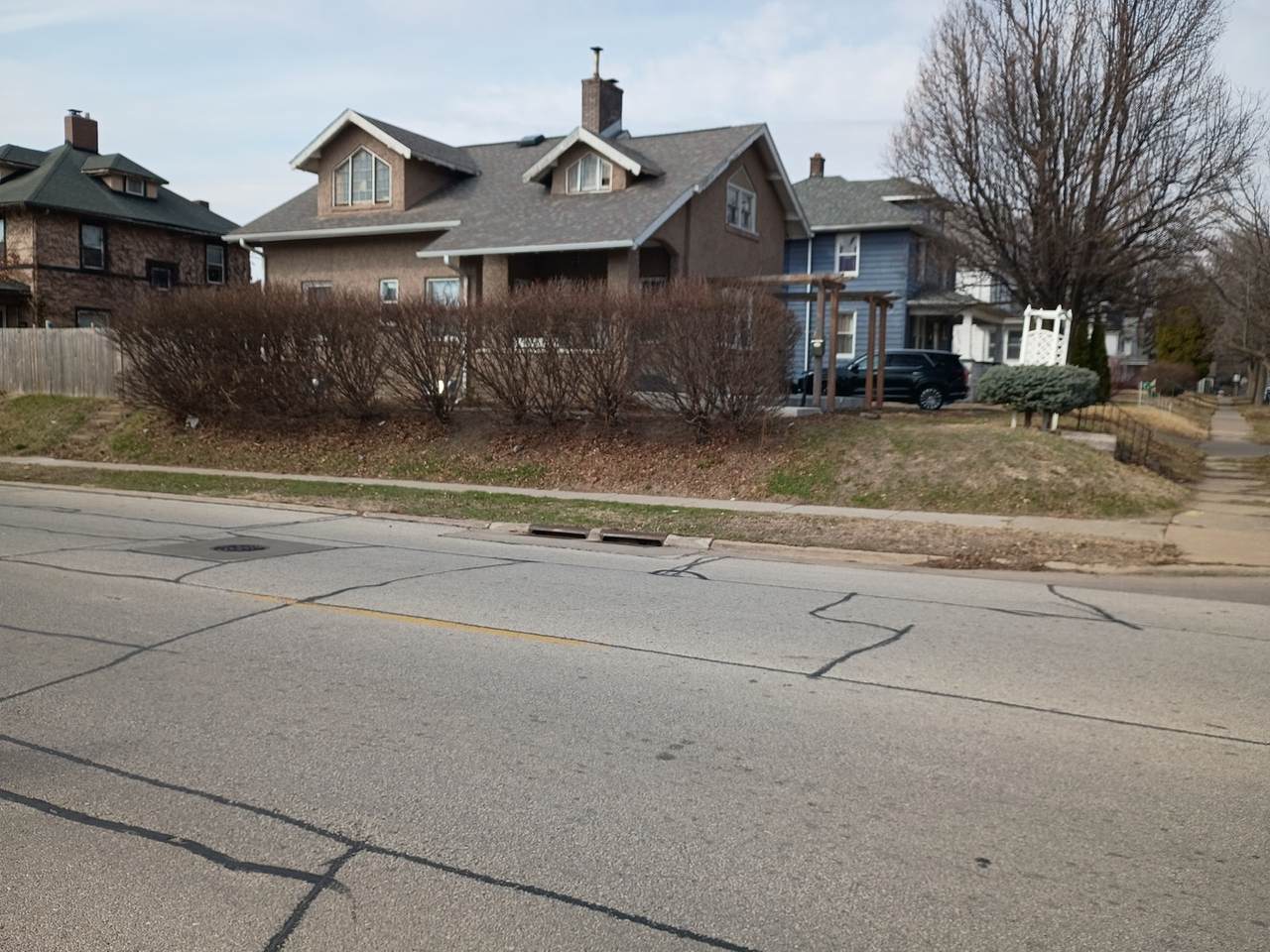 1445 10th Street - Photo 1