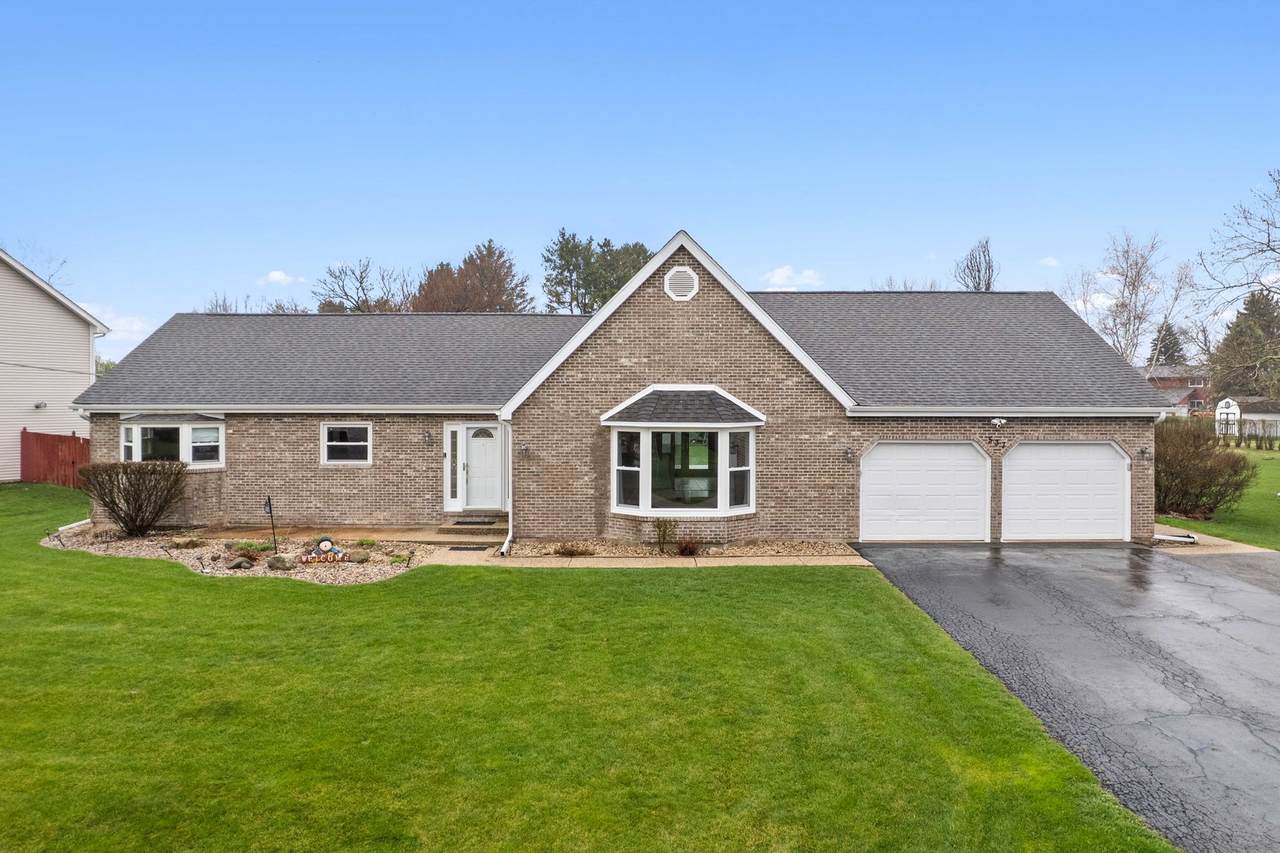 537 Erma Drive - Photo 1