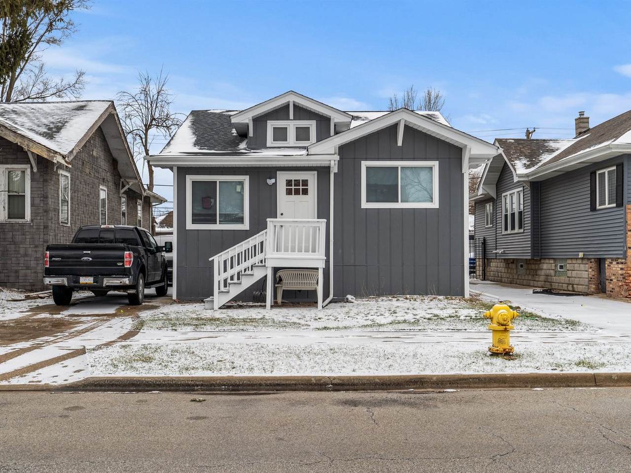 319 156th Place - Photo 1