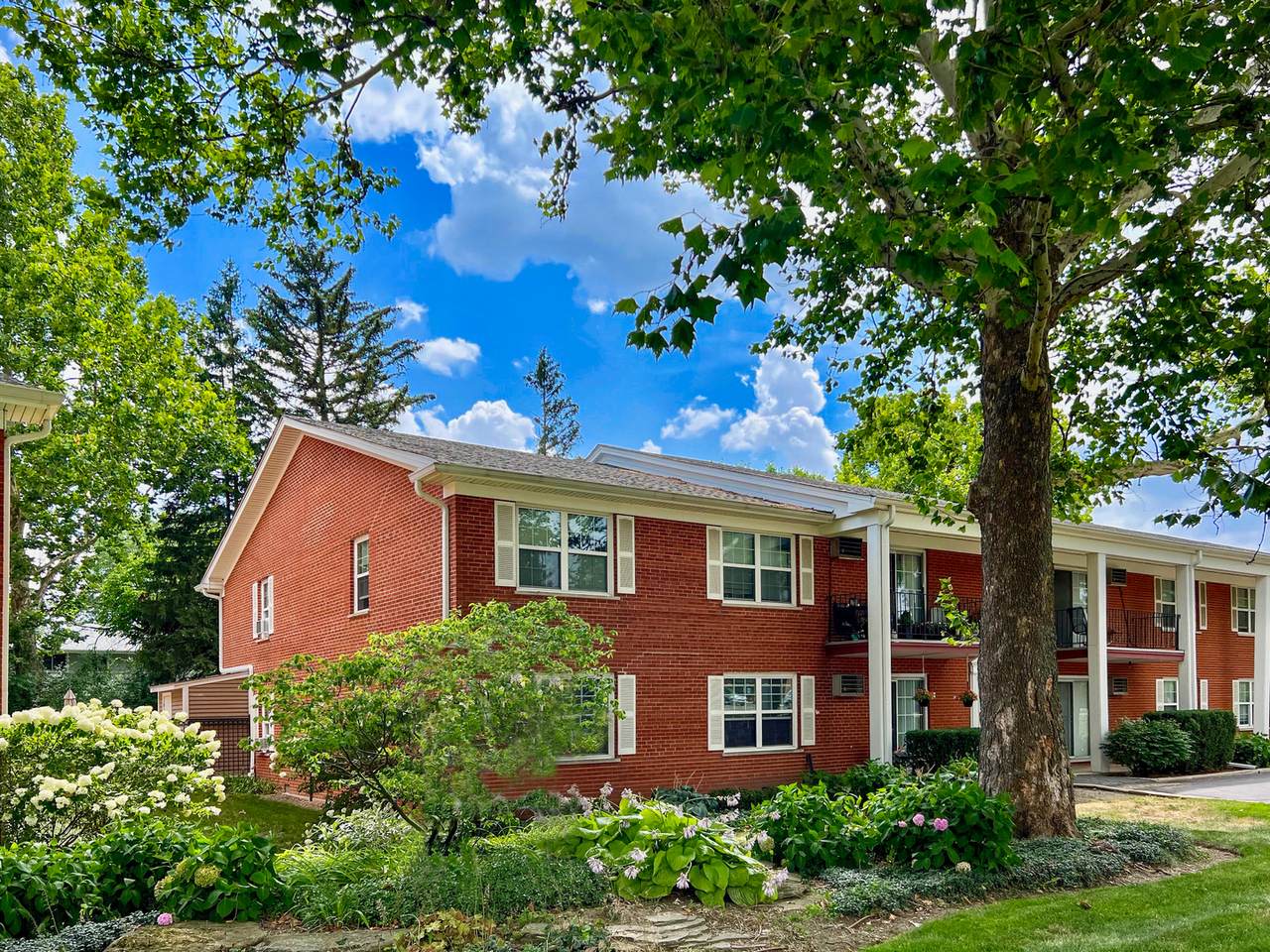 785 Pershing Avenue - Photo 1