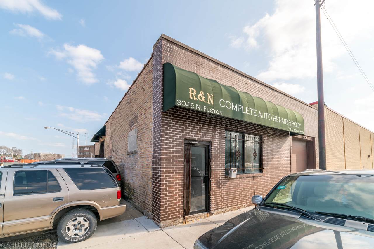3043 Elston Avenue - Photo 1