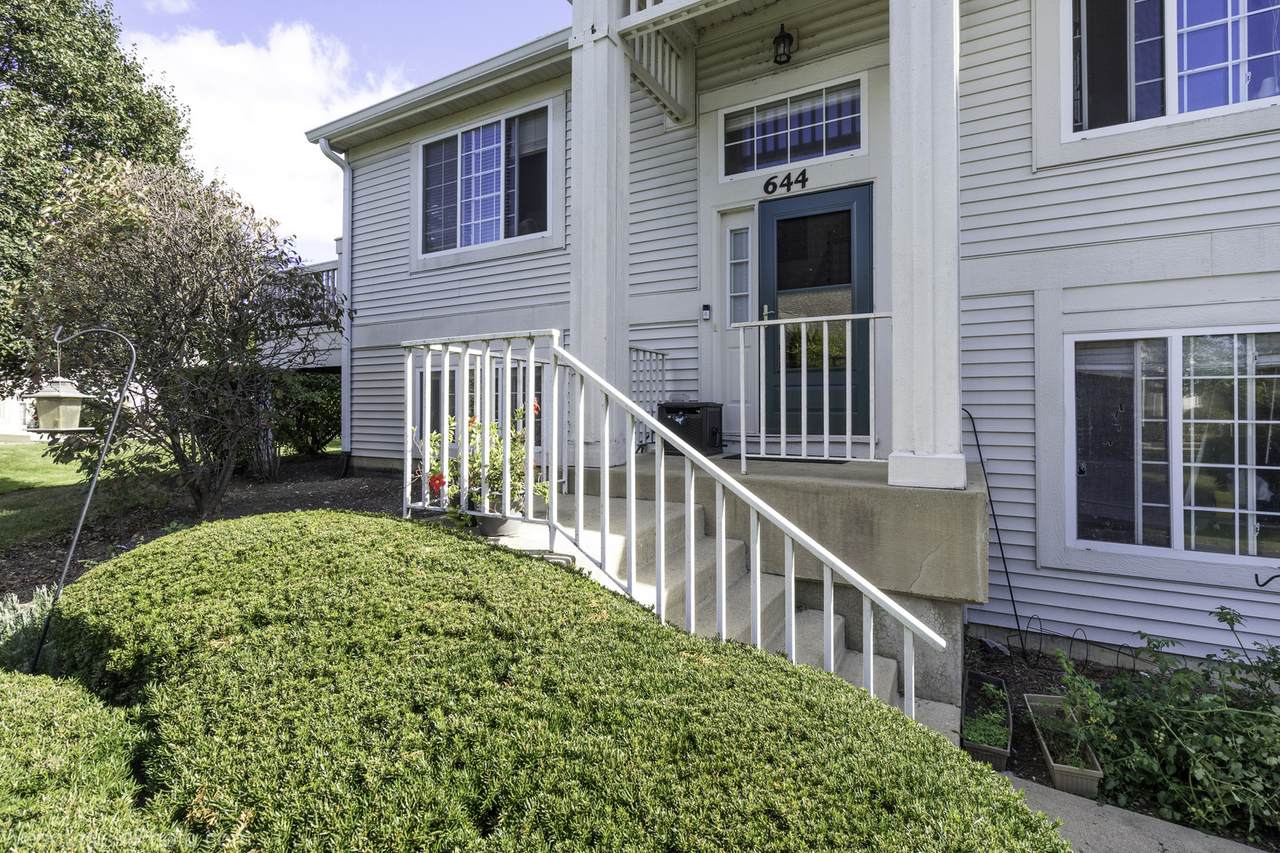 644 Rosehall Lane - Photo 1
