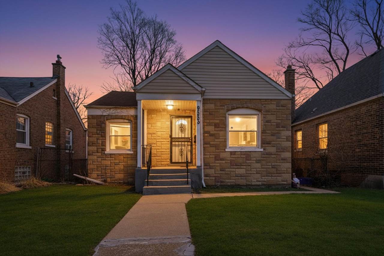 9553 Greenwood Avenue - Photo 1