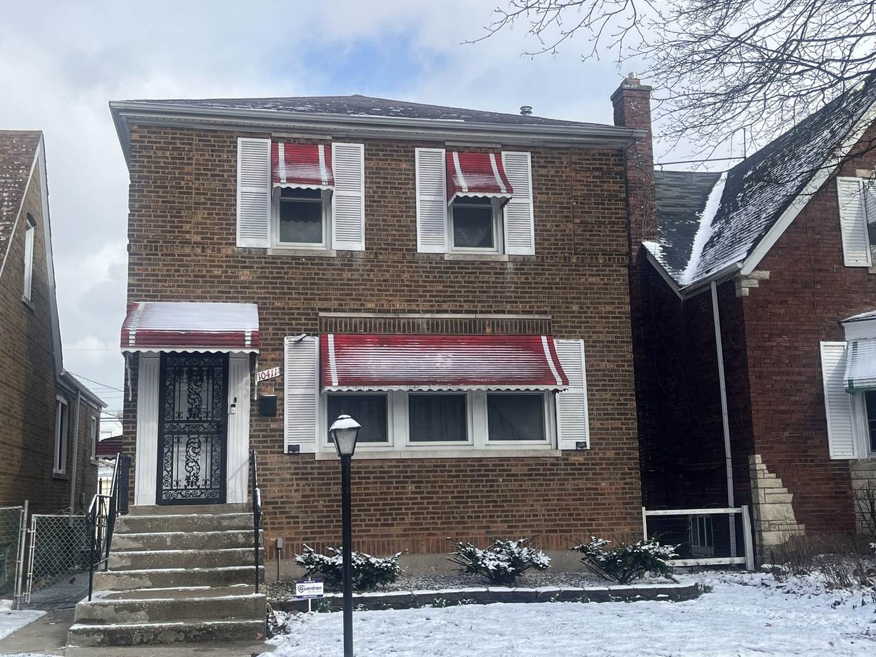 10411 Vernon Avenue - Photo 1