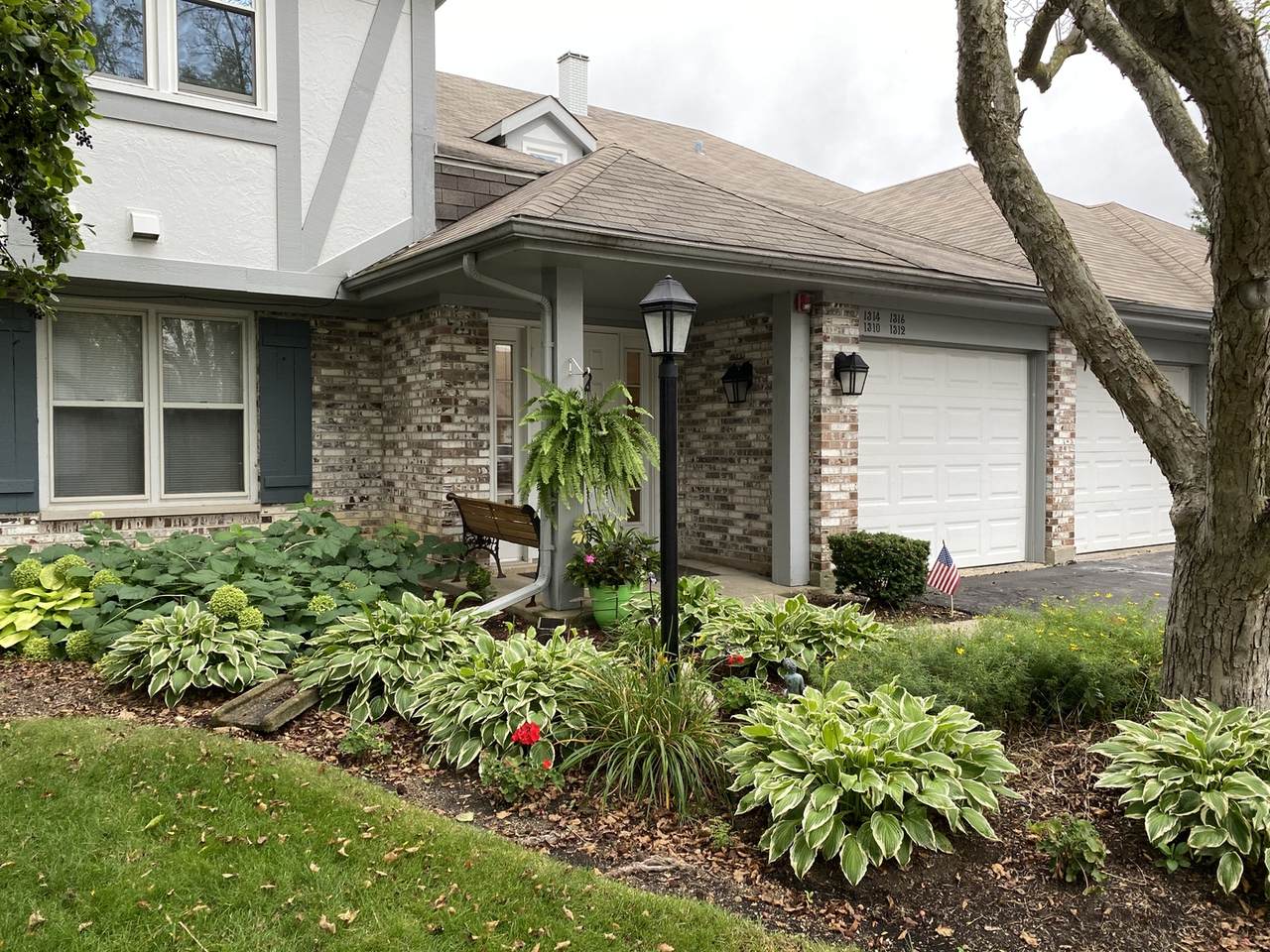 1312 Coventry Circle - Photo 1